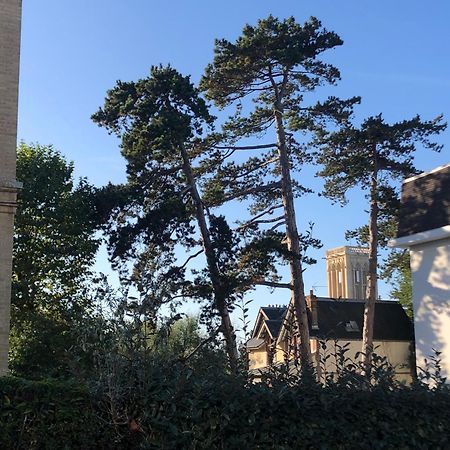 Les Pins Penches Lägenhet Villers-sur-Mer Exteriör bild
