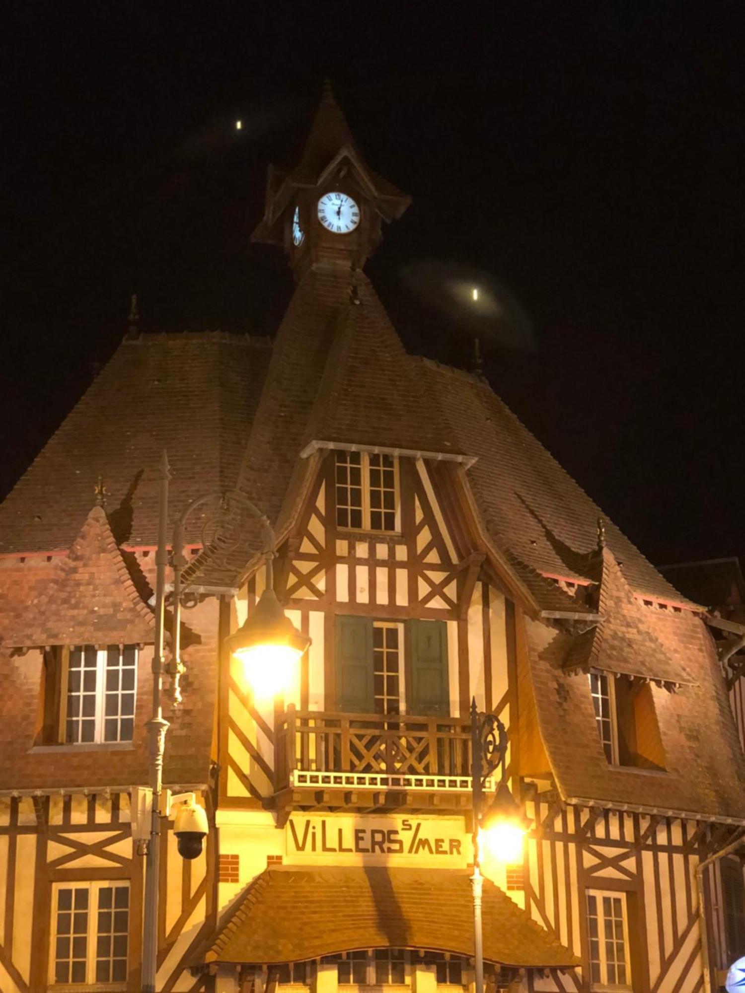 Les Pins Penches Lägenhet Villers-sur-Mer Exteriör bild