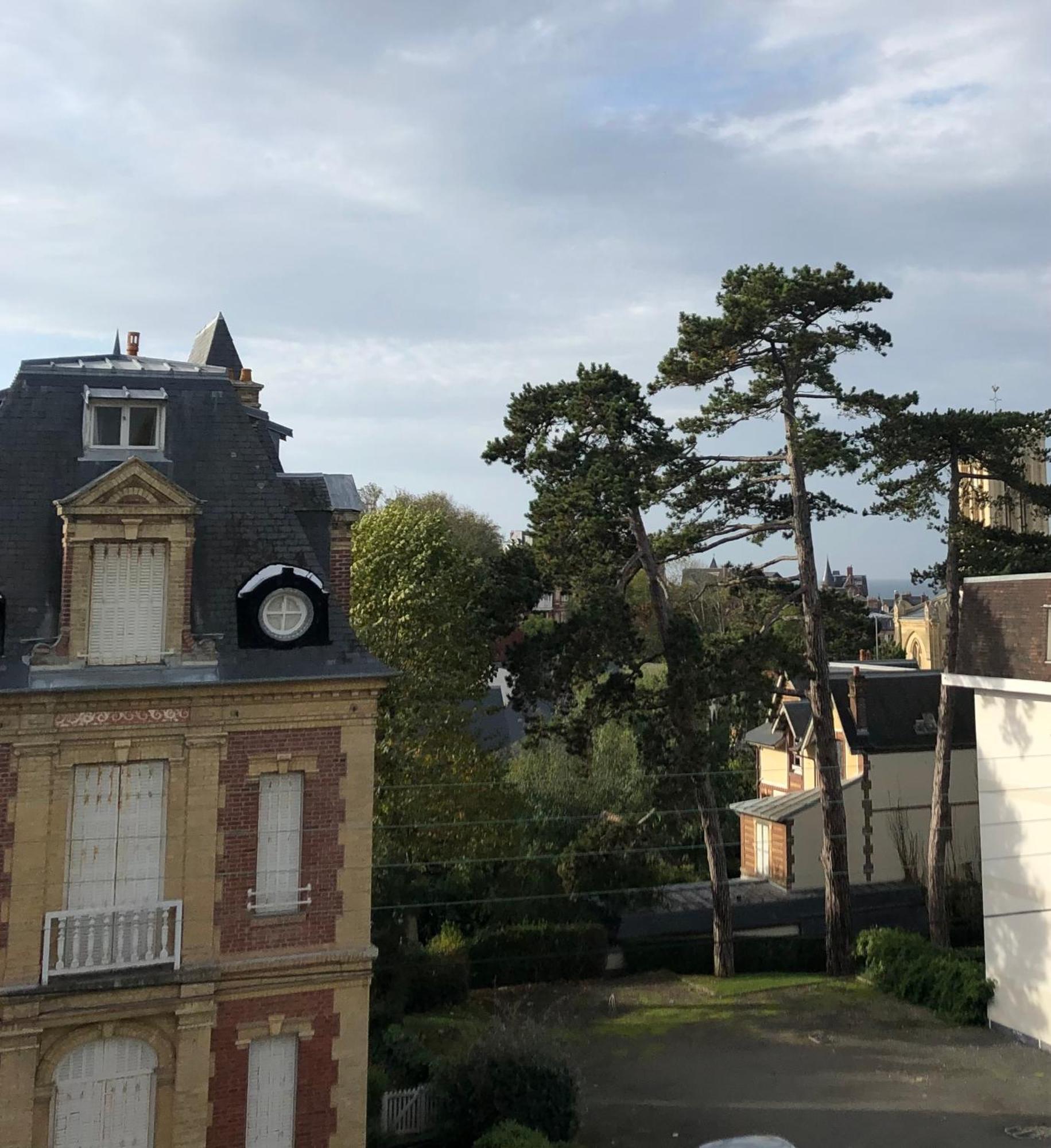 Les Pins Penches Lägenhet Villers-sur-Mer Exteriör bild